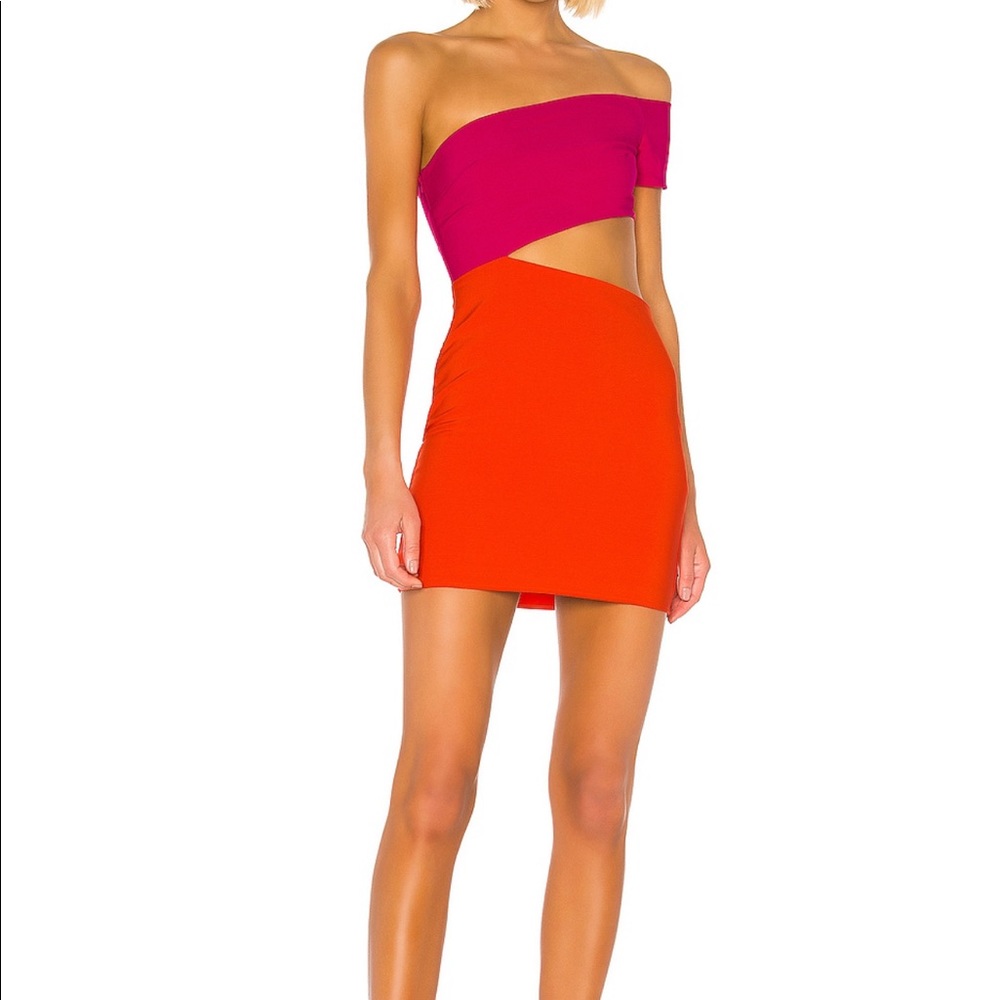 Gorgeous and versatile mini dress. Colorful and perfect for night or day!